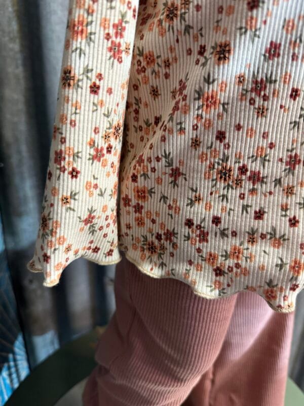 Snoet&Sproet longsleeve ruffle lentebloemen
